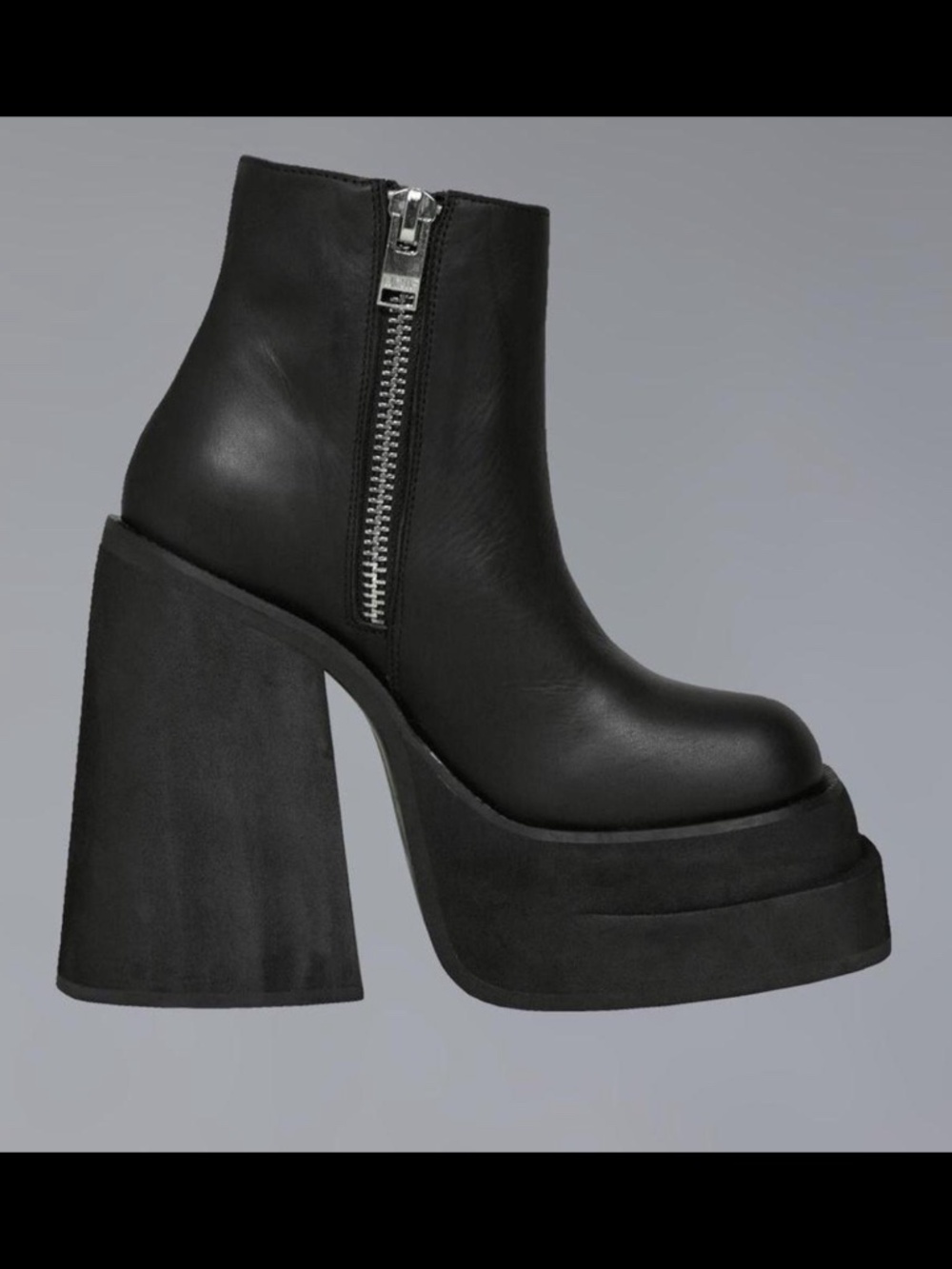 UNIF Brat Black Leather Platform Boots Size 8 Chunky Heel